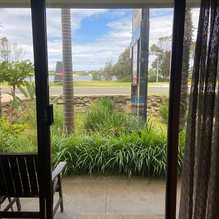 Abel Tasman Waterfront Motel Lakes Entrance Extérieur photo