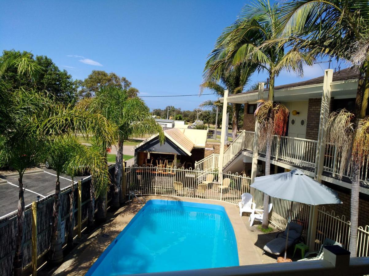 Abel Tasman Waterfront Motel Lakes Entrance Extérieur photo