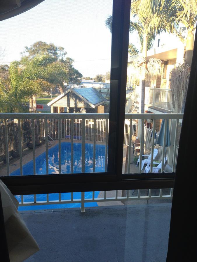 Abel Tasman Waterfront Motel Lakes Entrance Extérieur photo