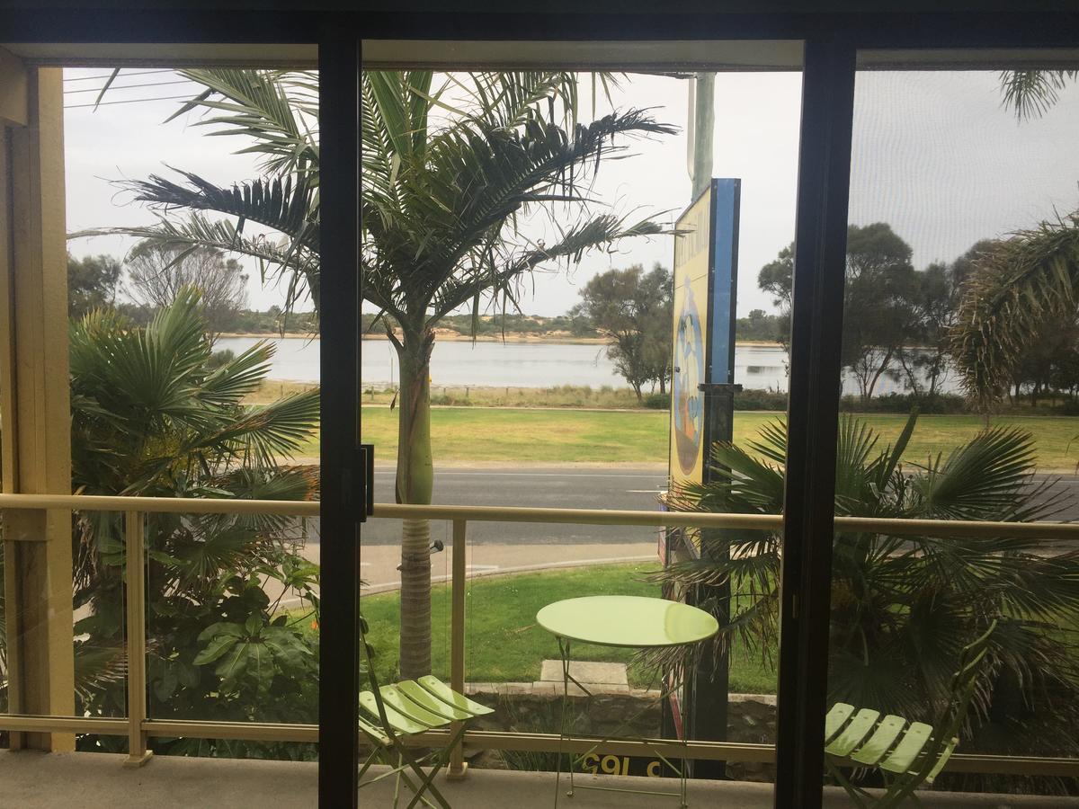 Abel Tasman Waterfront Motel Lakes Entrance Extérieur photo