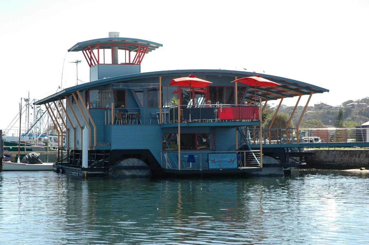 Abel Tasman Waterfront Motel Lakes Entrance Extérieur photo