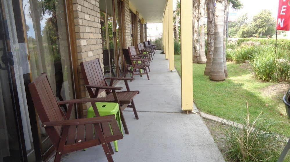 Abel Tasman Waterfront Motel Lakes Entrance Extérieur photo
