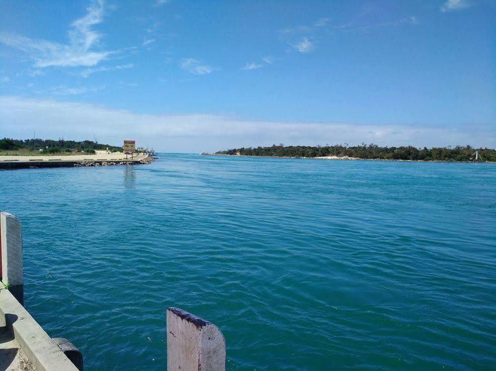 Abel Tasman Waterfront Motel Lakes Entrance Extérieur photo